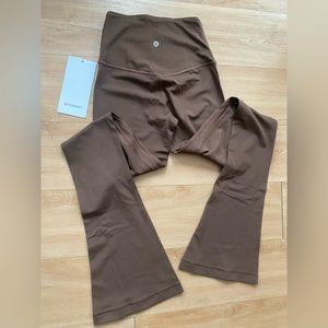 Groove Súper-High_Rise Flare pant. 32